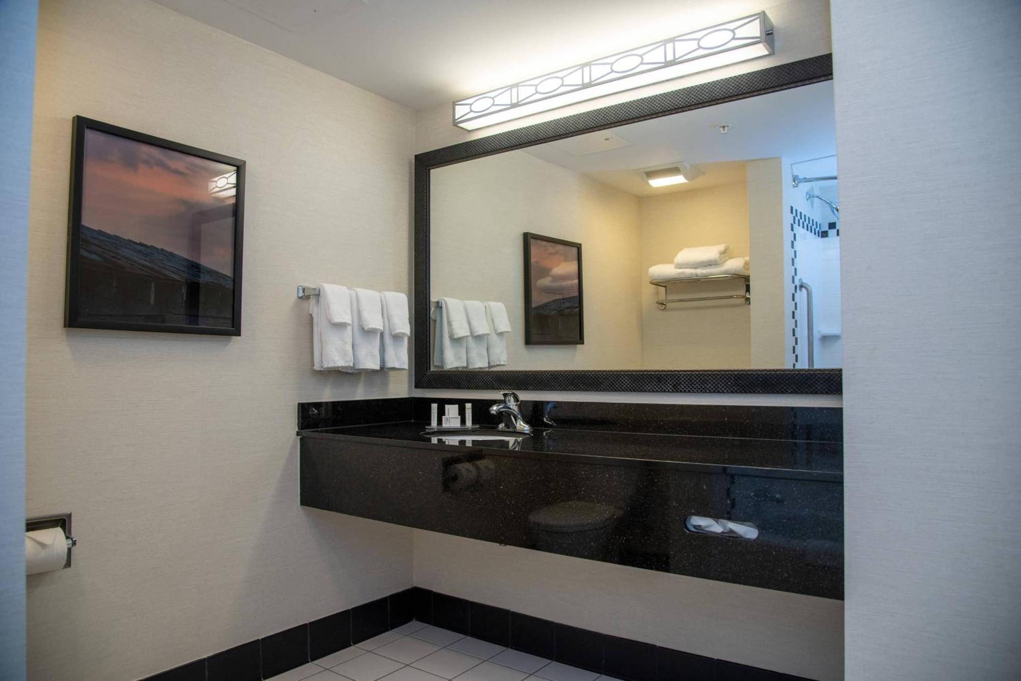 Fairfield Inn & Suites Lewisburg Bagian luar foto